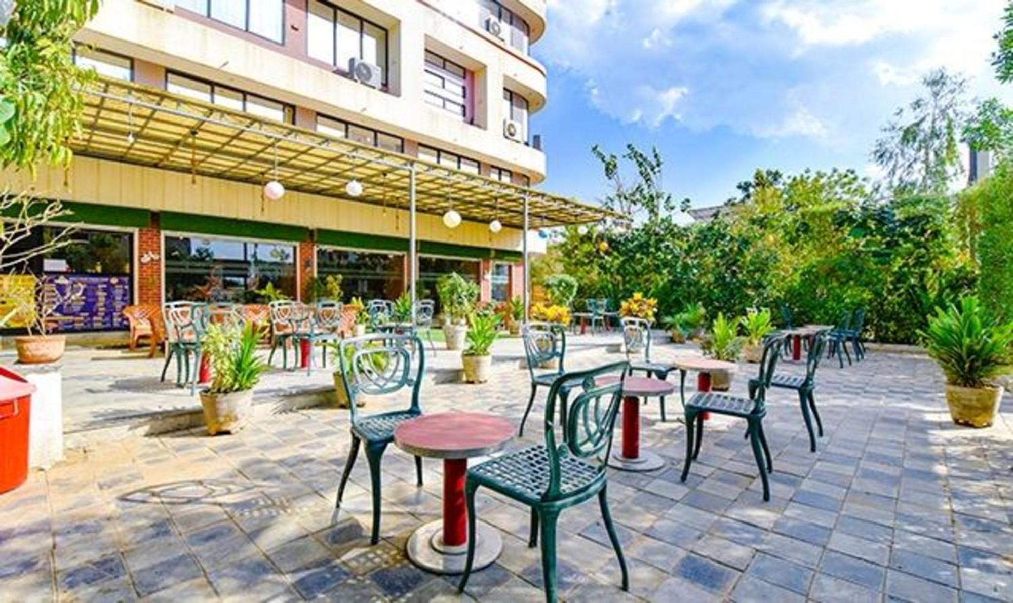 Fabhotel Siddharth Corporate - Vavol, Gandhinagar Exterior foto