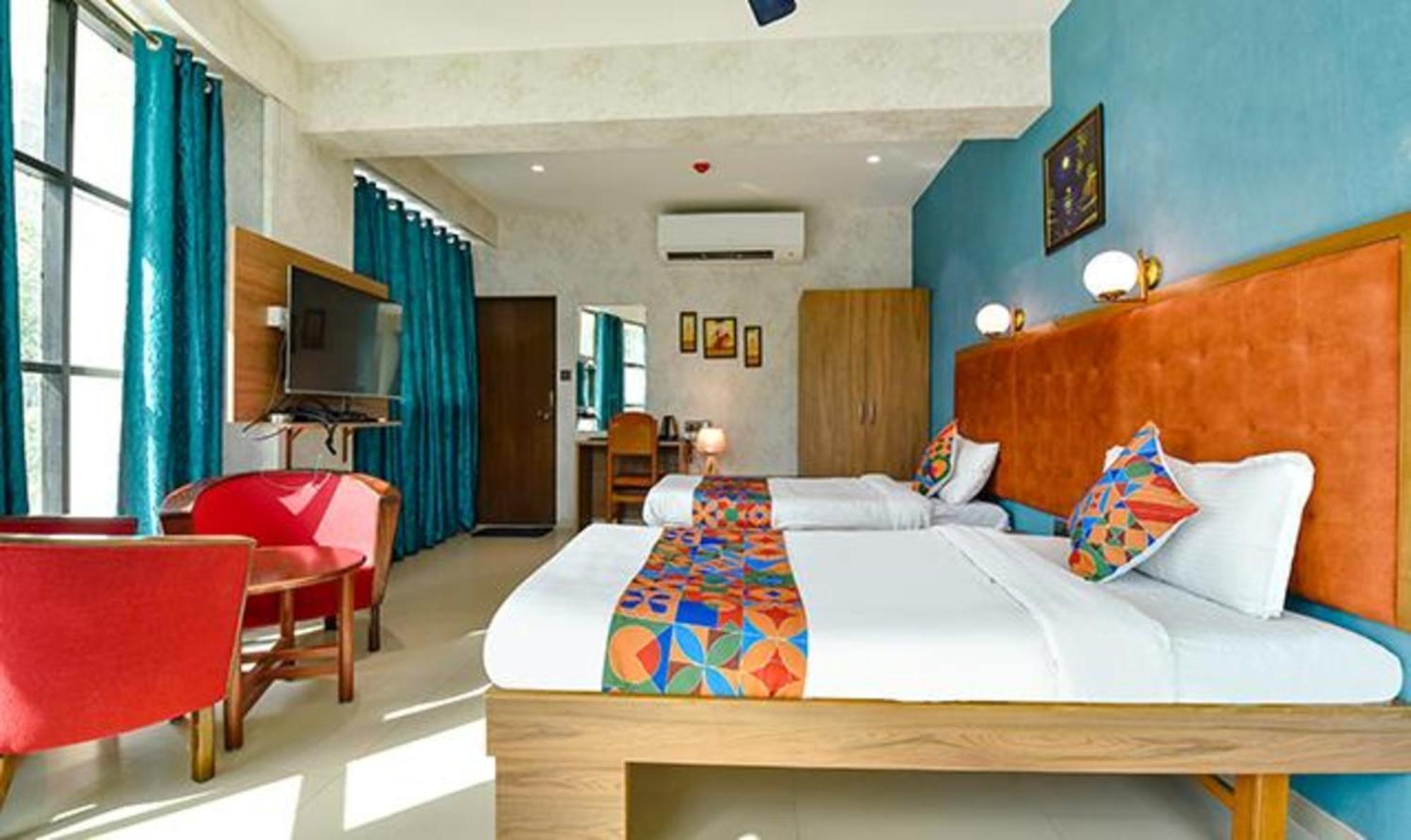 Fabhotel Siddharth Corporate - Vavol, Gandhinagar Exterior foto